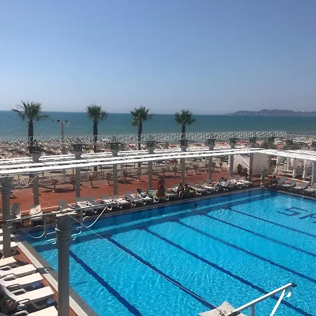 Appartamento Beachfront Luxury Residences- 12 S *