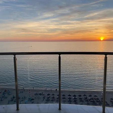 Beachfront Luxury Residences- 12 S Apartman *