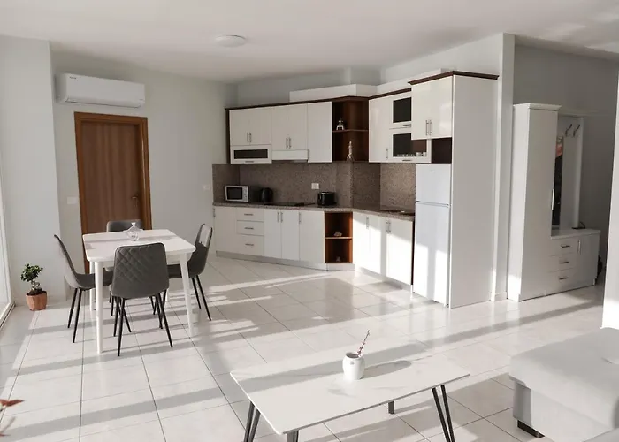 Beachfront Luxury Residences- 12 S * Durrës