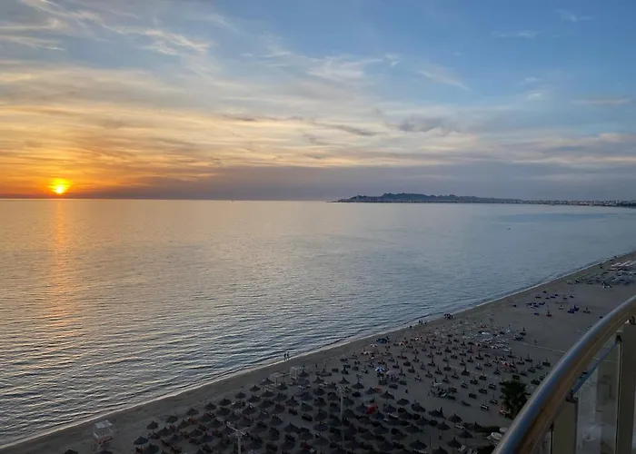 Beachfront Luxury Residences- 12 S Durrës